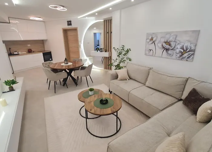 Luxury - Center * Paraćin