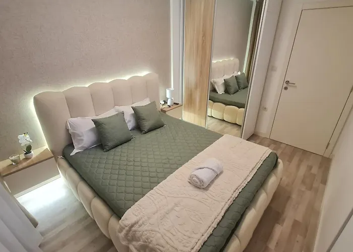 Luxury - Center * Paraćin