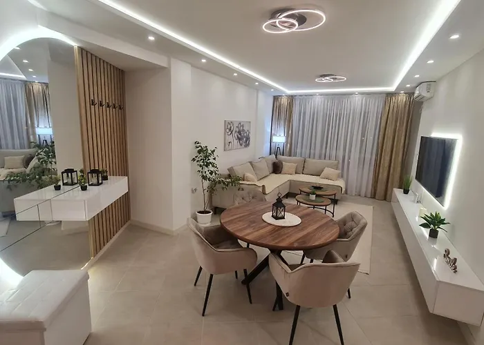 Luxury - Center Paraćin