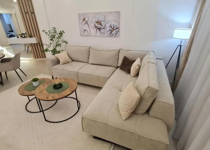 Luxury - Center Paraćin